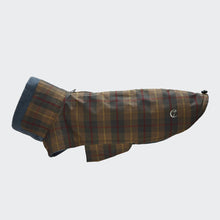 Laden Sie das Bild in den Galerie-Viewer, Cloud7 Hundemantel Brooklyn - Waxed Tartan