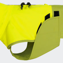 Laden Sie das Bild in den Galerie-Viewer, Cloud7 Hunderegenmantel Dackel AKTIV Neon Green/Light Olive