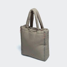 Laden Sie das Bild in den Galerie-Viewer, Cloud7 Hundereisebett &amp; Tote Bag AKTIV Puffer Khaki/Peach
