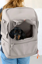 Laden Sie das Bild in den Galerie-Viewer, Hundetragerucksack - Kari, Taupe S