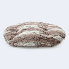 Laden Sie das Bild in den Galerie-Viewer, Cosy Dog Bed Velvet - Hundebett in Luchs-Optik
