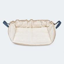 Laden Sie das Bild in den Galerie-Viewer, Leopold´s Finest Hundekissen CosyCloud beige