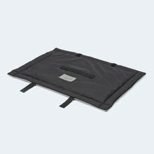 Laden Sie das Bild in den Galerie-Viewer, Leopold´s Finest Hundematte Outdoor schwarz