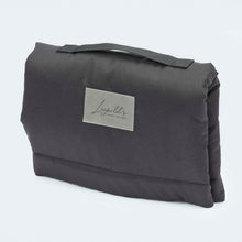 Laden Sie das Bild in den Galerie-Viewer, Leopold´s Finest Hundematte Outdoor schwarz