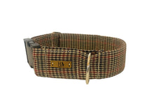 Laden Sie das Bild in den Galerie-Viewer, Stoffhalsband English Style Nr. 2