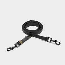 Laden Sie das Bild in den Galerie-Viewer, Cloud7 Hundeleine verstellbar BioThane Ipanema Black-Olive