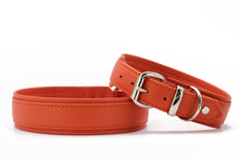 Laden Sie das Bild in den Galerie-Viewer, Lederhalsband Klassik Soft Holi Color mandarine