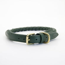 Laden Sie das Bild in den Galerie-Viewer, Halsband "Criss Cross Soft" - Forest Green